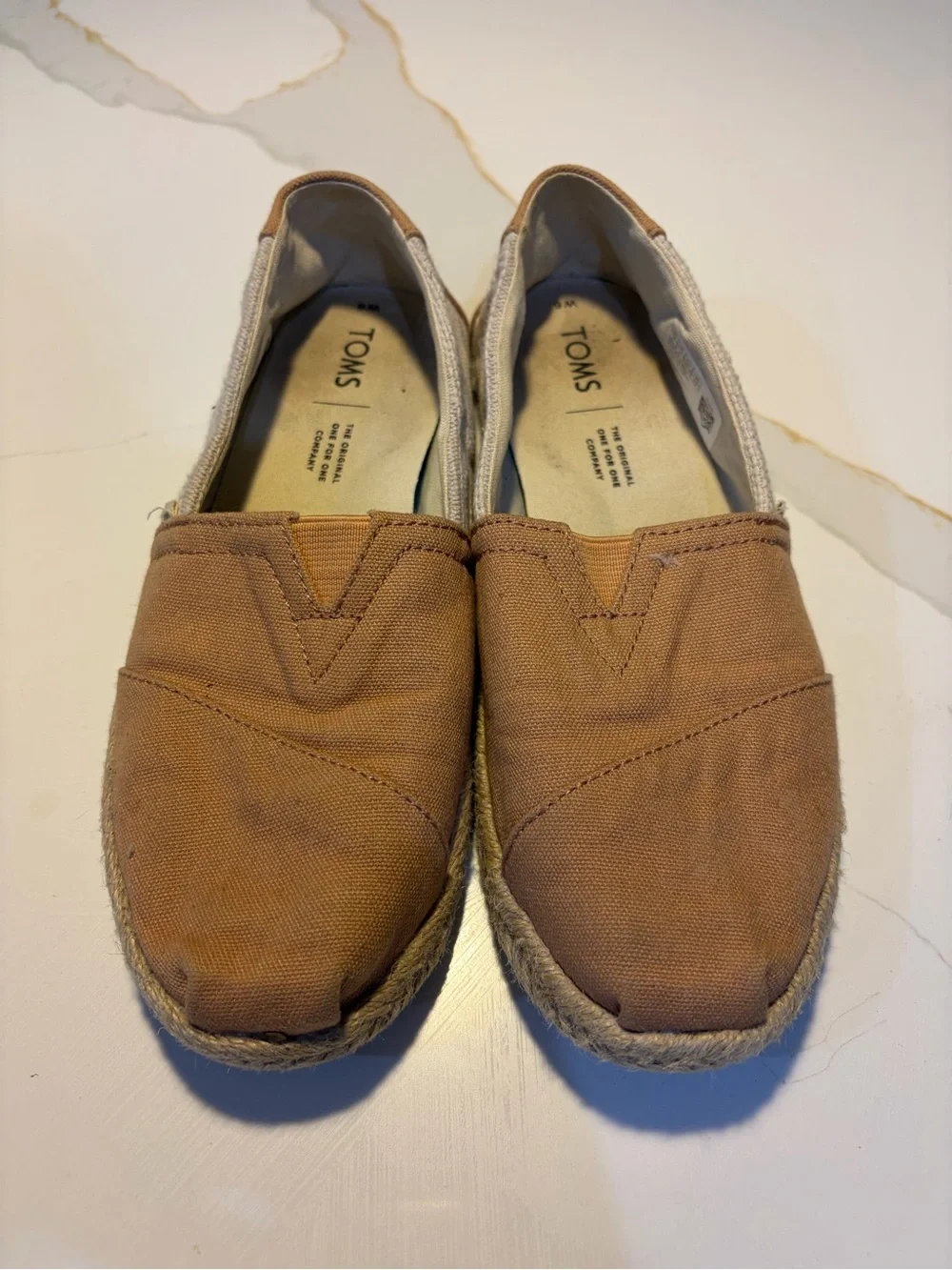 TOMS Alpargata Canvas Espadrille Slip-On Flats Women’s Size 6 Tan Casual Shoes
